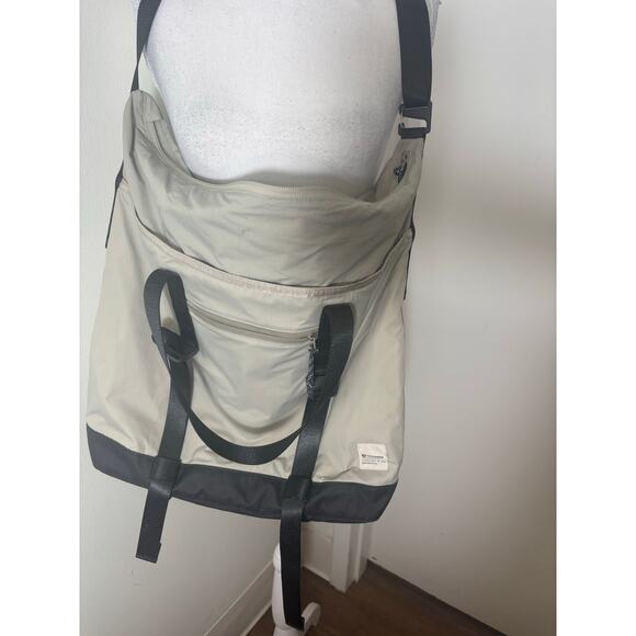 Lululemon Patch Logo Yoga Mat Tote Bag in Raw Linen and Graphite 25K - Picture 3 of 6